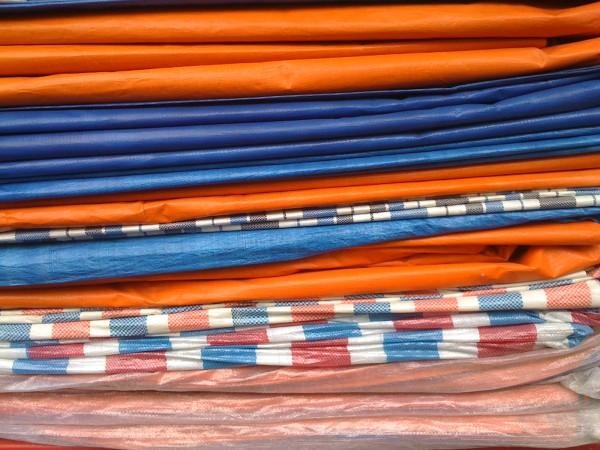 Chất liệu vải bạt che nắng mưa, bạt che nắng ban công như thế nào tốt?